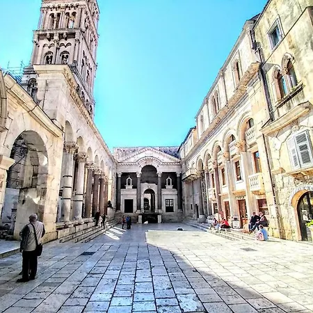 Znjanski Vidici Franka * Split